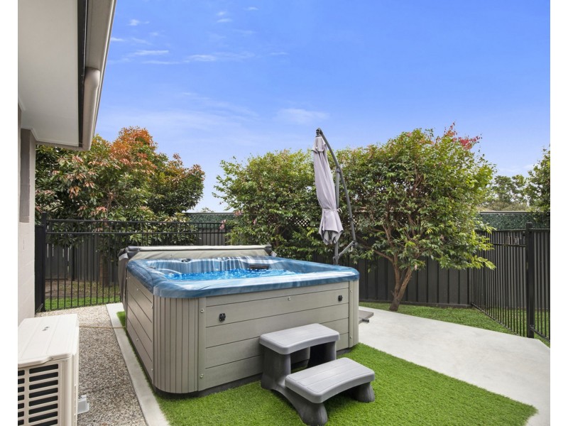 12 Devon Street, Bray Park QLD 4500