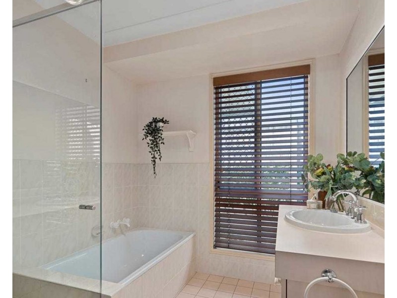 9 Sunburst Court, Capalaba QLD 4157