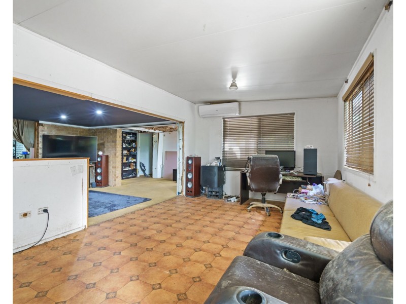 9 Nuttall Street, Lawnton QLD 4501