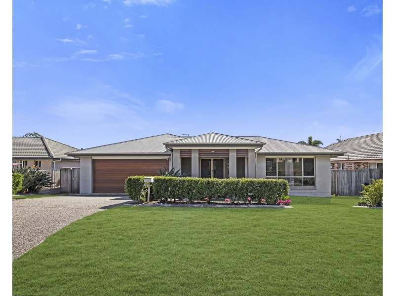 8 Edmund Court, Warner QLD 4500