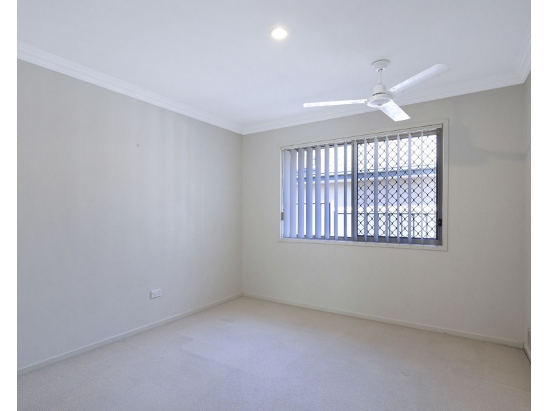 8 Edmund Court, Warner QLD 4500