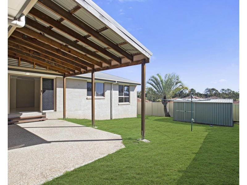 8 Edmund Court, Warner QLD 4500