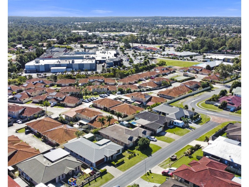 8 Edmund Court, Warner QLD 4500