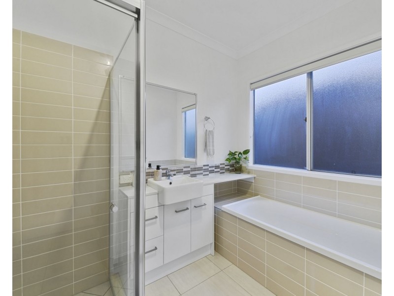 45 Blue Mountains Crescent, Fitzgibbon QLD 4018