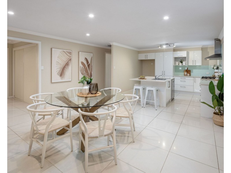 24 Queens Circuit, Geebung QLD 4034