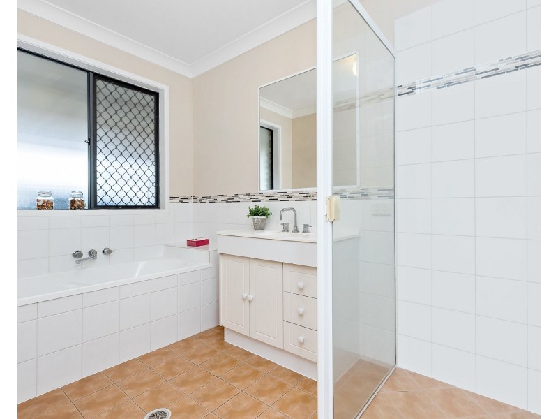 6 Oxford Place, Fitzgibbon QLD 4018