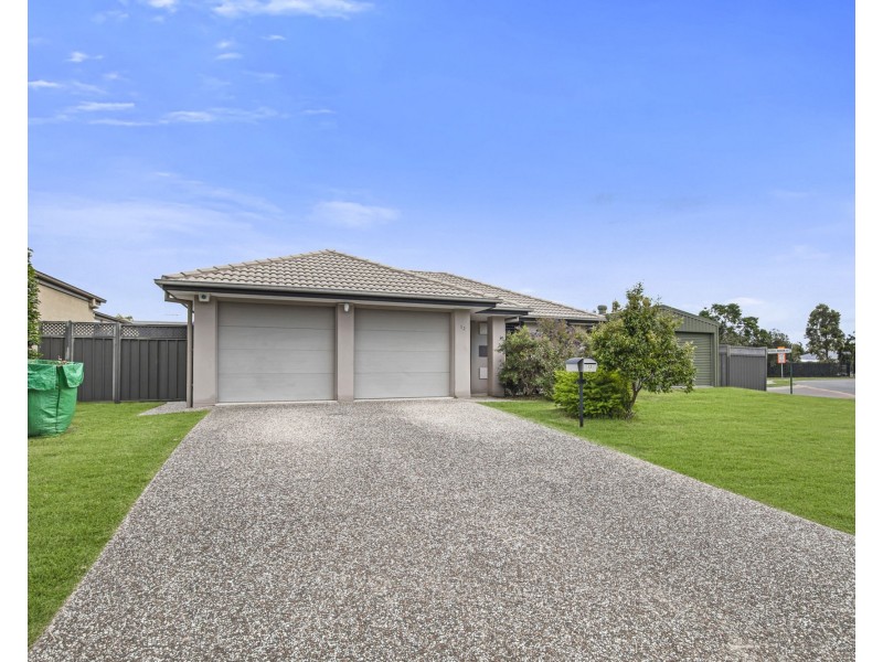 12 Devon Street, Bray Park QLD 4500