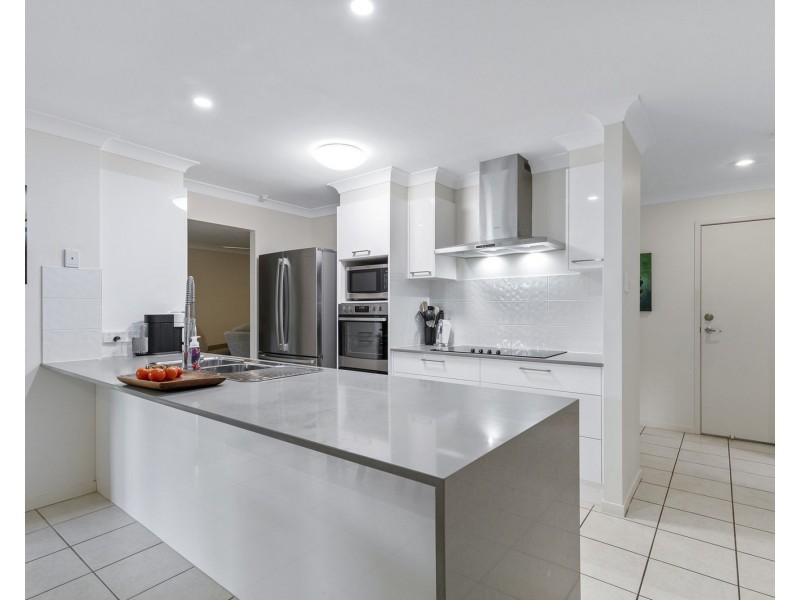 12 Devon Street, Bray Park QLD 4500