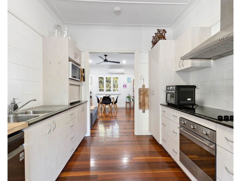263 Rode Road, Wavell Heights QLD 4012