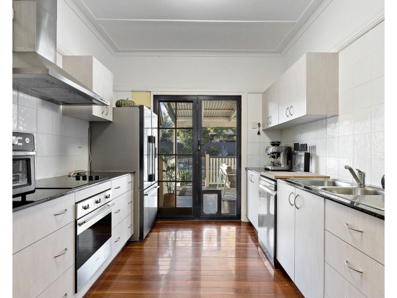 263 Rode Road, Wavell Heights QLD 4012