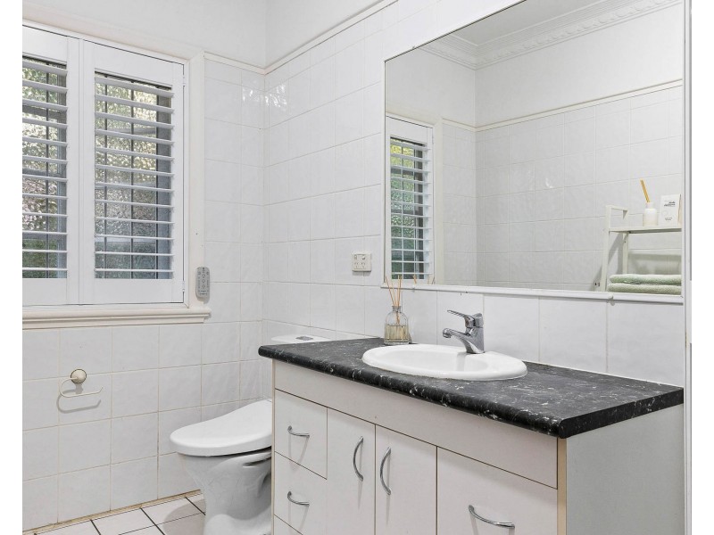 263 Rode Road, Wavell Heights QLD 4012