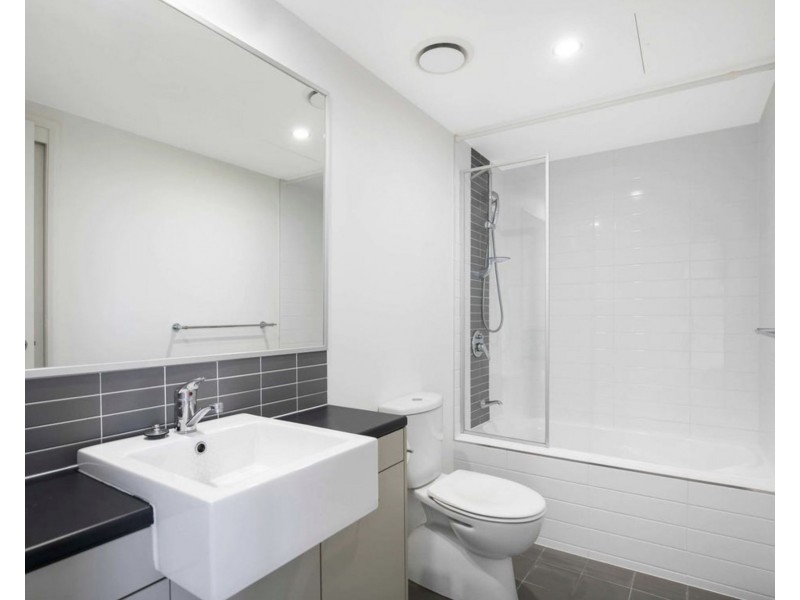 310/392 HAMILTON RD, Chermside QLD 4032