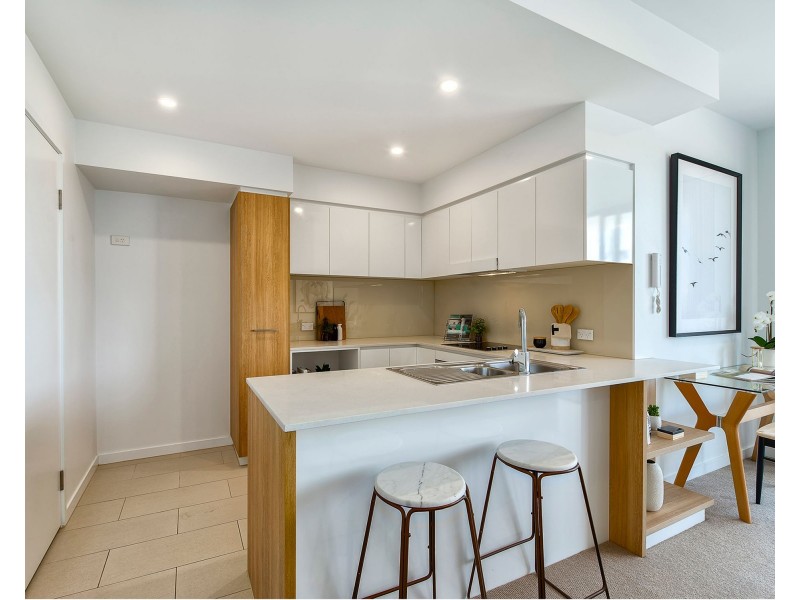 102/27 Kingsmill Street, Chermside QLD 4032