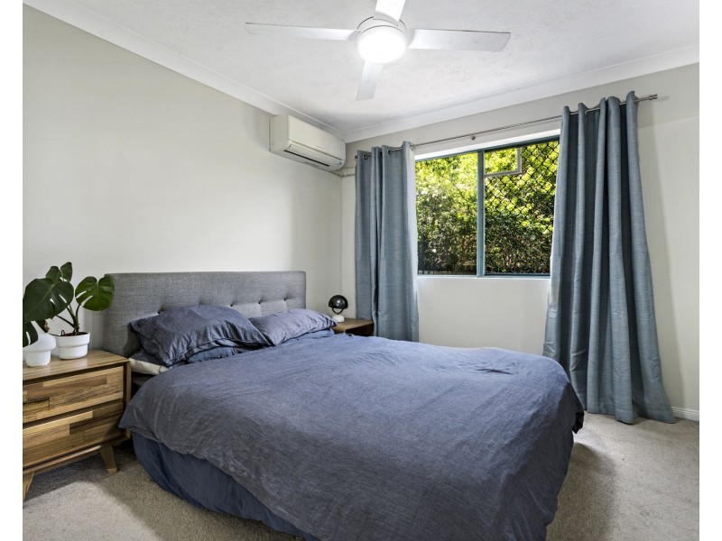 1/23 Rainey Street, Chermside QLD 4032