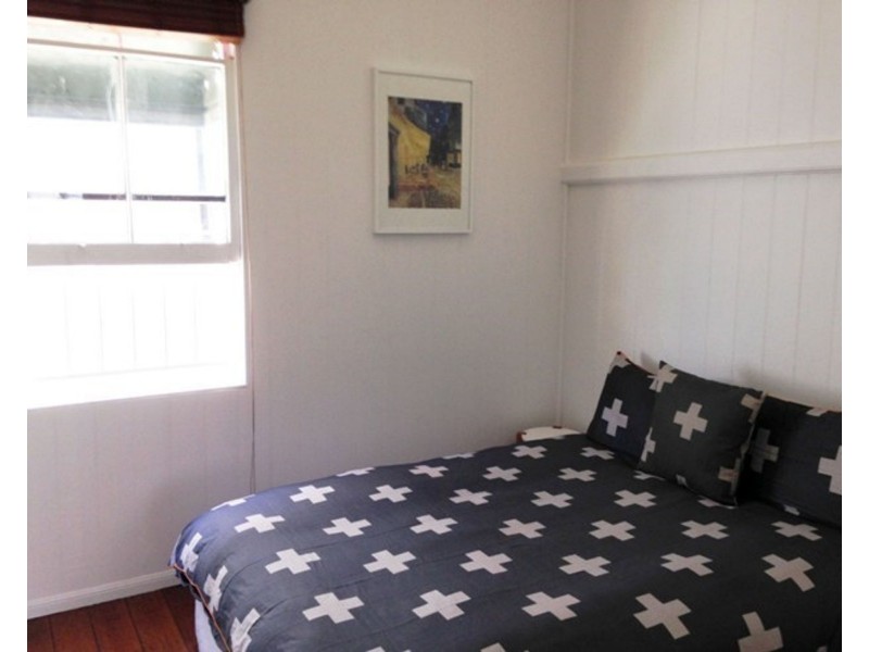 122 Albion Road, Windsor QLD 4030