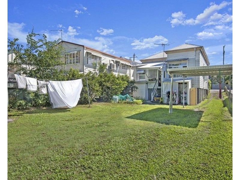 122 Albion Road, Windsor QLD 4030