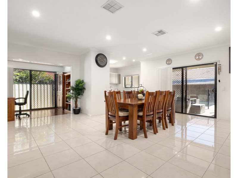 2 Mustang Street, Bracken Ridge QLD 4017