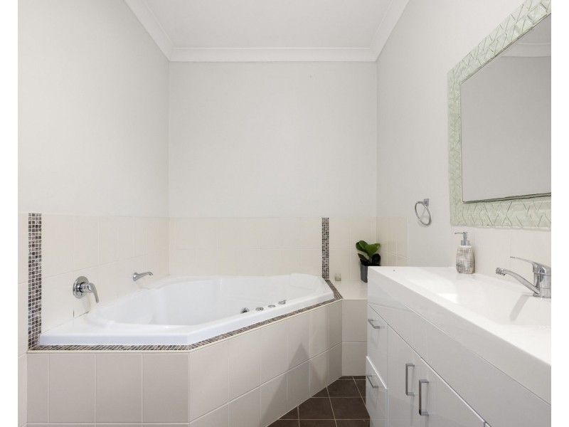 2 Mustang Street, Bracken Ridge QLD 4017