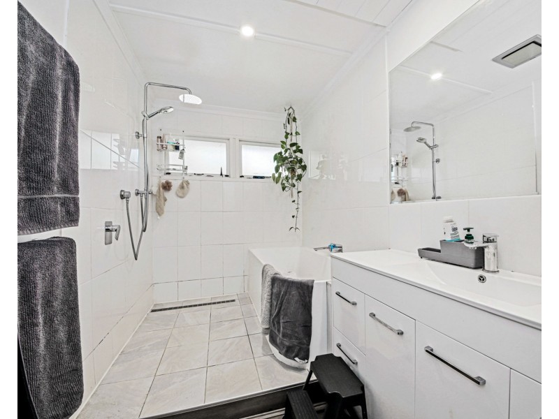 23 Brown Street, Lawnton QLD 4501