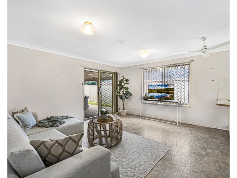 2 Winzear Drive, Kallangur QLD 4503