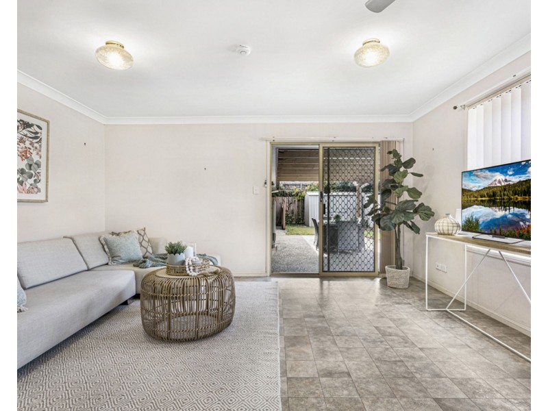 2 Winzear Drive, Kallangur QLD 4503