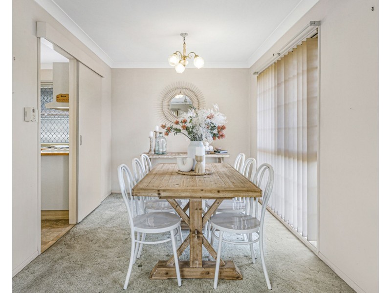2 Winzear Drive, Kallangur QLD 4503