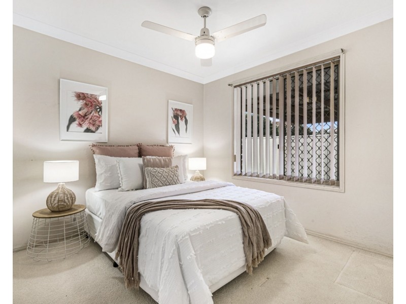 2 Winzear Drive, Kallangur QLD 4503