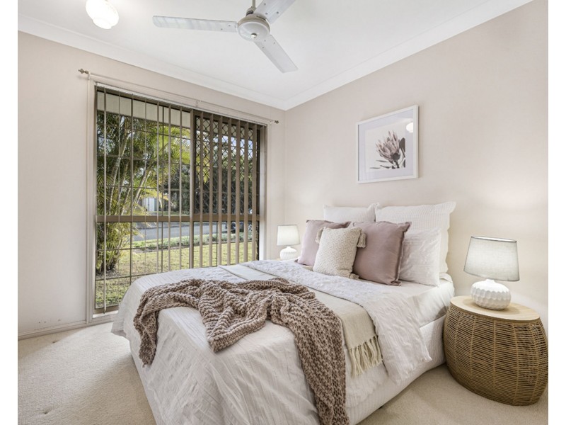 2 Winzear Drive, Kallangur QLD 4503