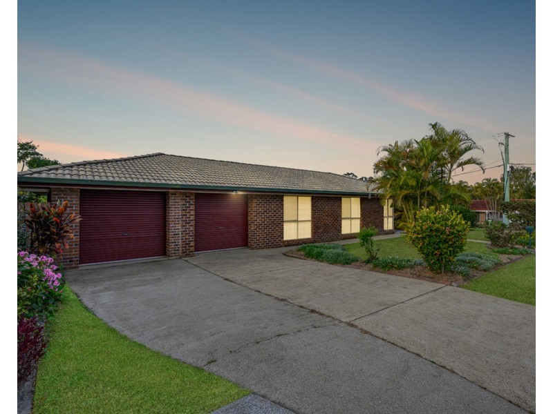 2 Winzear Drive, Kallangur QLD 4503