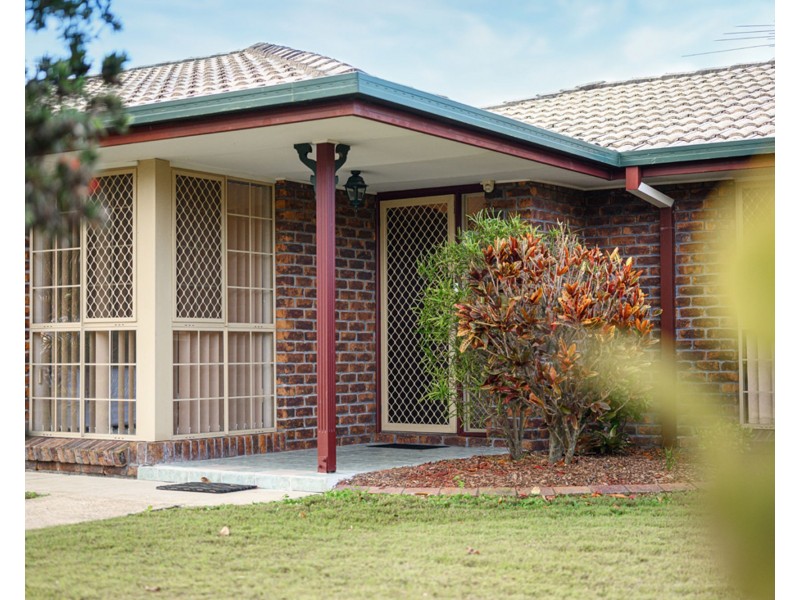 2 Winzear Drive, Kallangur QLD 4503