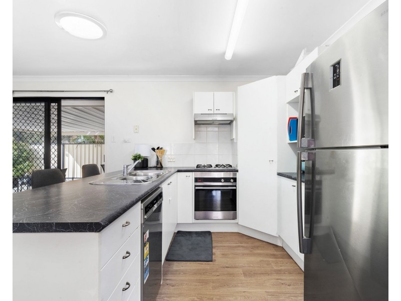 110 Cambridge Crescent, Fitzgibbon QLD 4018