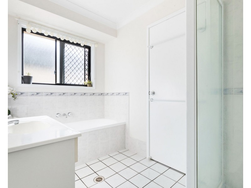 110 Cambridge Crescent, Fitzgibbon QLD 4018