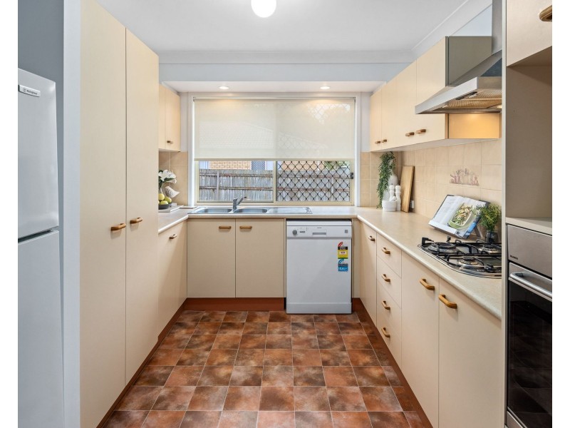 11 Delan Street, Chermside West QLD 4032