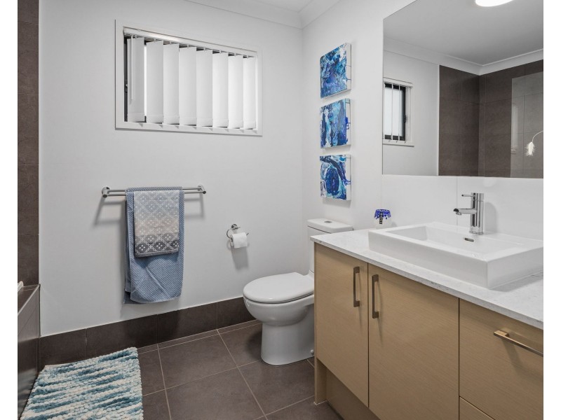 11/702 Trouts Road, Aspley QLD 4034