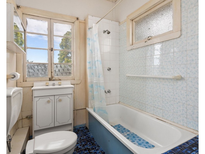 301 Webster Road, Stafford Heights QLD 4053