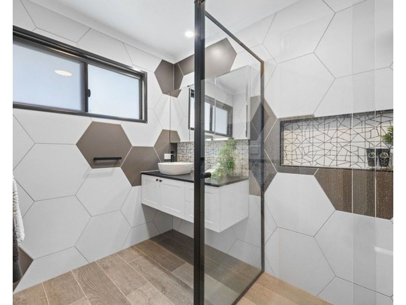 41 Redgrave St, Stafford Heights QLD 4053