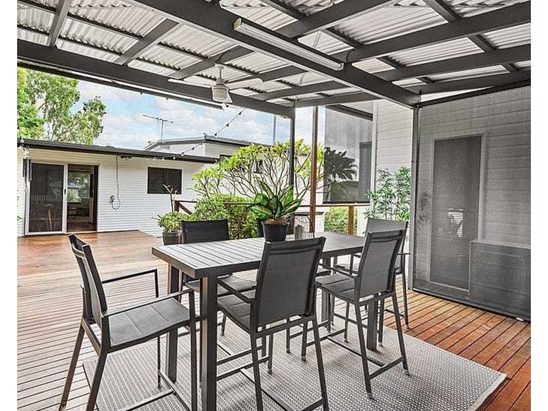 41 Redgrave St, Stafford Heights QLD 4053