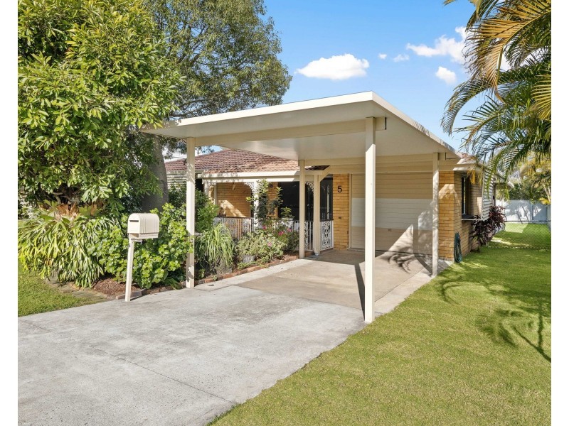 5 Kroll Street, Kippa-ring QLD 4021