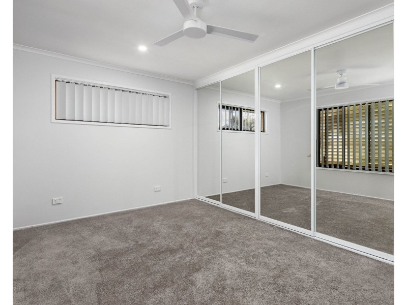 5 Kroll Street, Kippa-ring QLD 4021