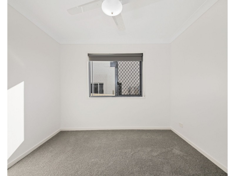 6 Capel Street, Brighton QLD 4017