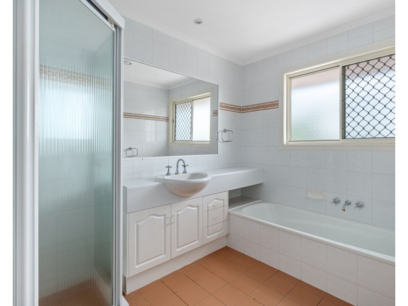 24 Pamela Drive, Bray Park QLD 4500