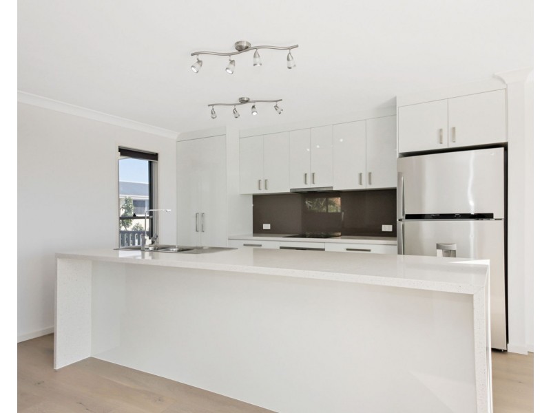 6 Capel Street, Brighton QLD 4017