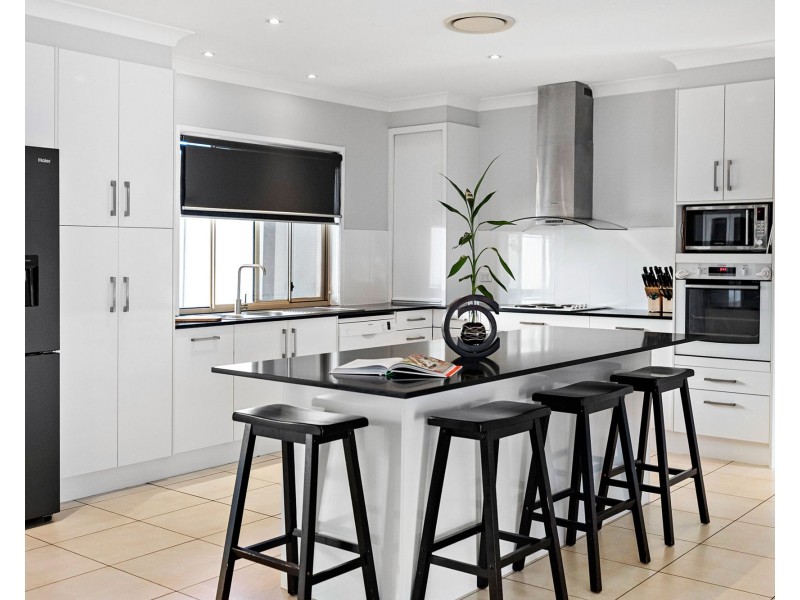 26 Overlea Street, Nudgee QLD 4014