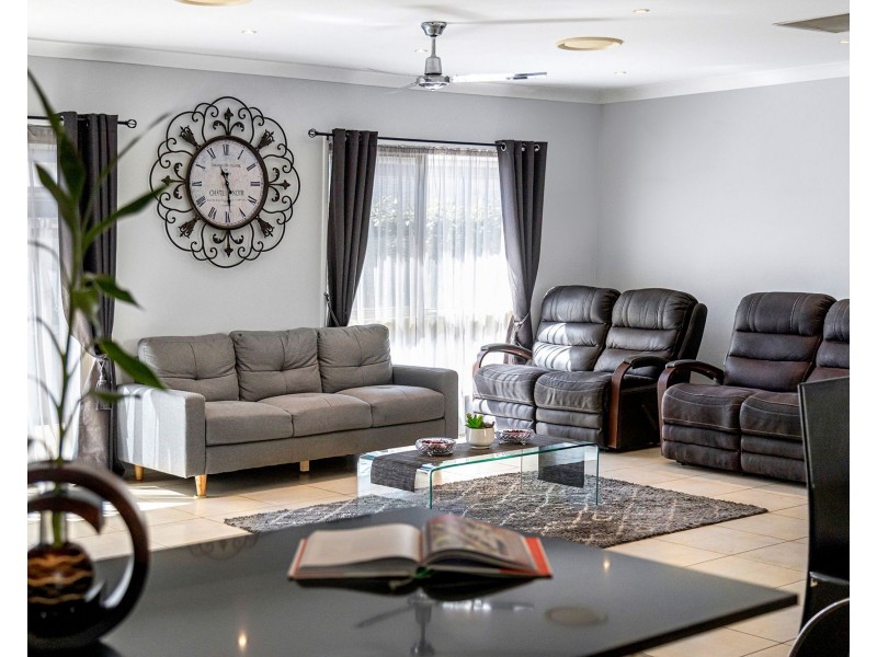 26 Overlea Street, Nudgee QLD 4014