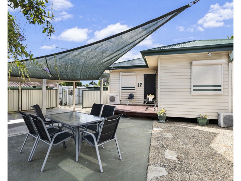 17 Brooks Road, Bray Park QLD 4500