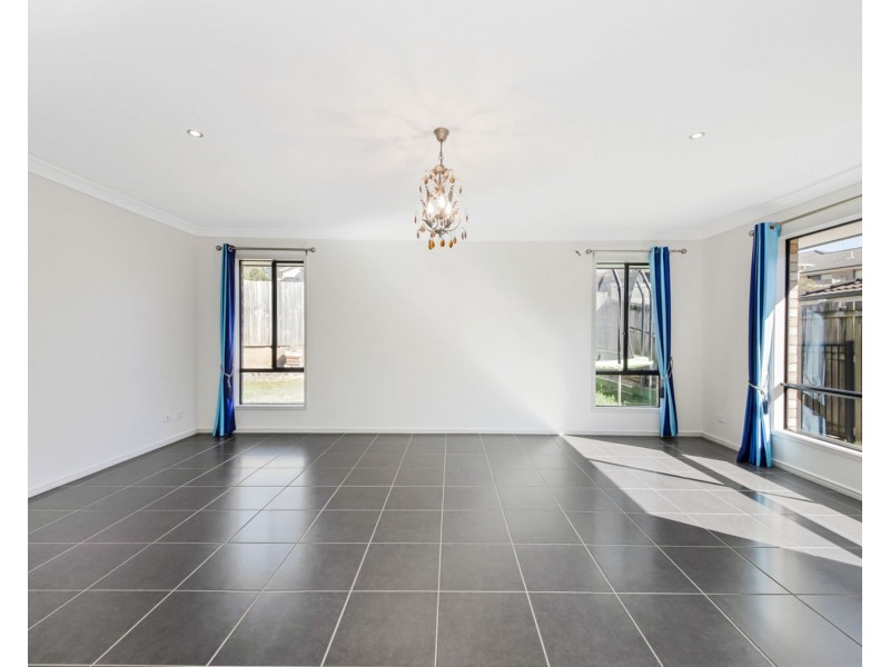 112 Kurrajong Drive, Warner QLD 4500