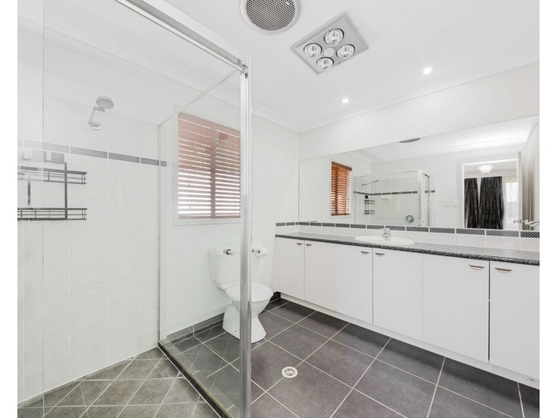 112 Kurrajong Drive, Warner QLD 4500