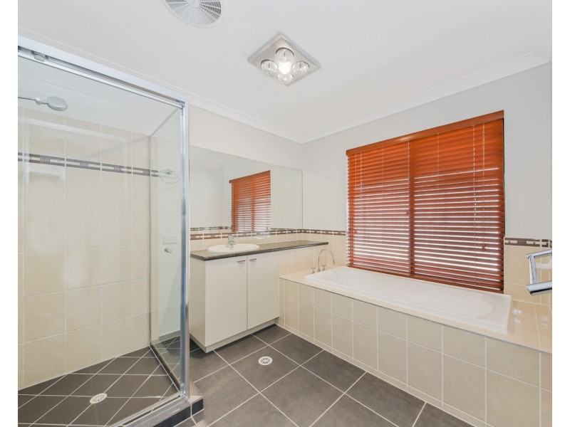 112 Kurrajong Drive, Warner QLD 4500
