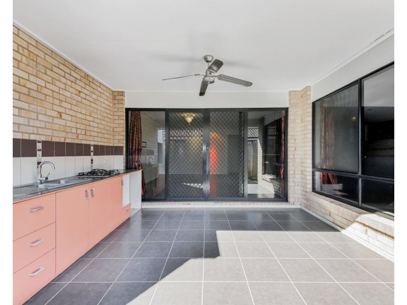 112 Kurrajong Drive, Warner QLD 4500