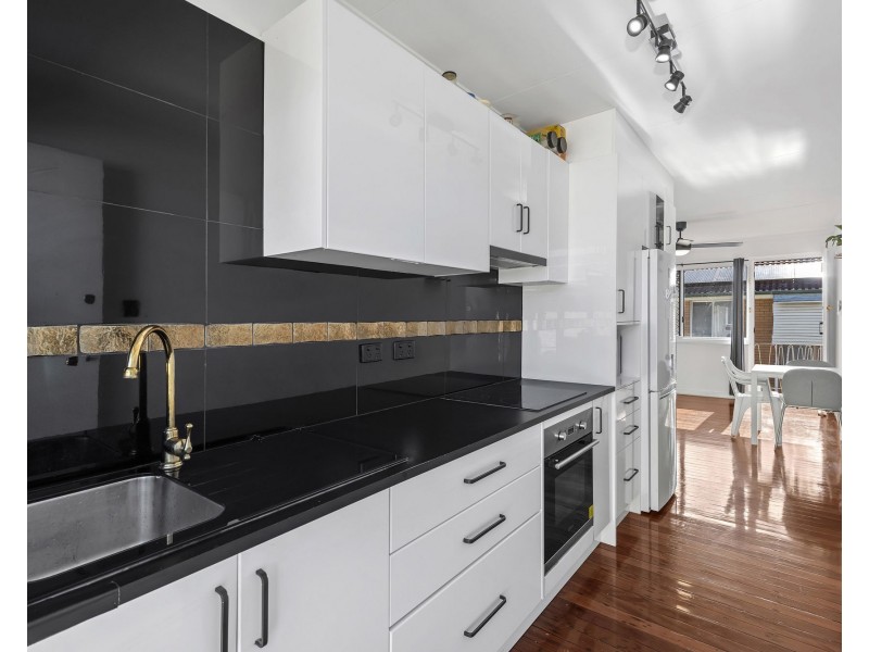 2/17 Taltarni Street, Banyo QLD 4014